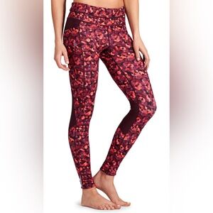ATHLETA TRIANGULAR BE FREE Red + Black Leggings W/Zipper Pocket Women’s XS